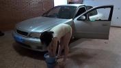 Video Bokep A girl washes a car and then masturbates her ass