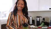 Download Film Bokep Fitness stepmom September Reign showing how healthy she is and wants his dicks juice