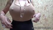 Video Bokep Terbaru Busty granny squeezing her hard nipples mp4